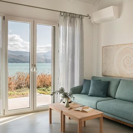 Apollonides Seafront Villa1 Aoede Lixouri Dış mekan fotoğraf